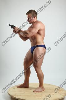 Adam_Ward AIMING WITH GUN